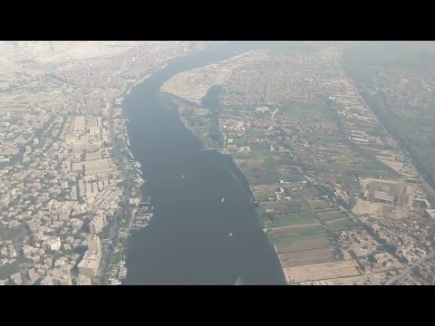 Landing cairo airport, ലാൻഡിംഗ് കെയ്റോ എയർപോർട്ട്