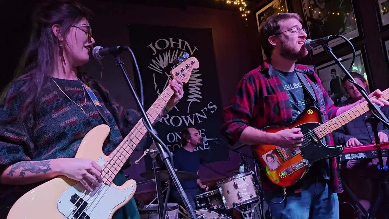 Family Bags - Harahan 43 with Peanut's Intro (John Brown's on the Square)