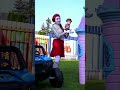 Кто успеет доехать до замка первым? 🚗 #длядетей #игрушки #весело