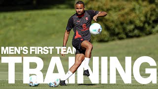 Download Lagu I nuovi arrivi Nkunku e Odogu al lavoro con la squadra | AC Milan Training MP3 Download Lagu I nuovi arrivi Nkunku e Odogu al lavoro con la squadra | AC Milan Training MP3