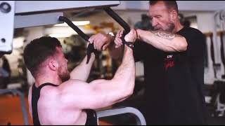 Dorian Yates Shares Tips on Lat Pulldowns ‘Pull With Your Elbows’