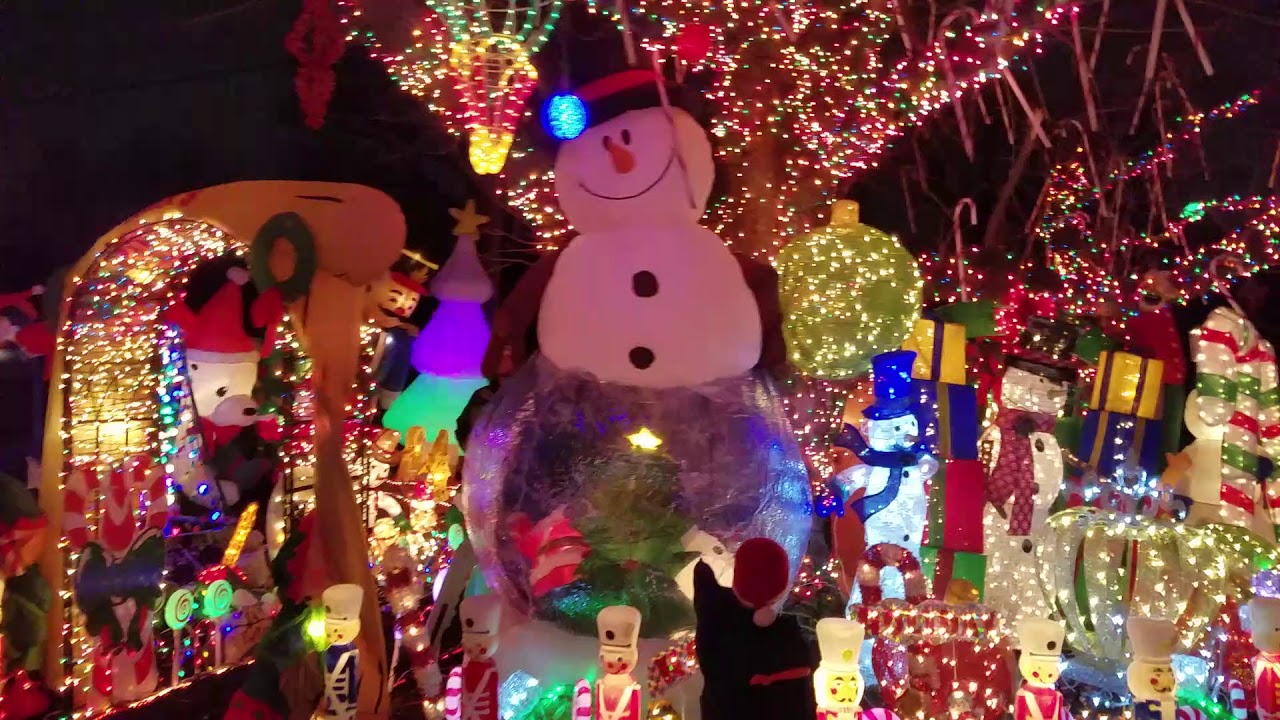 Crazy Christmas lights in Alexandria va YouTube