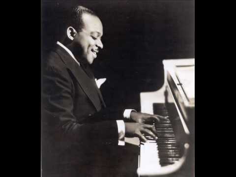 Count Basie and His Orchestra: Flat Foot Floogie (...