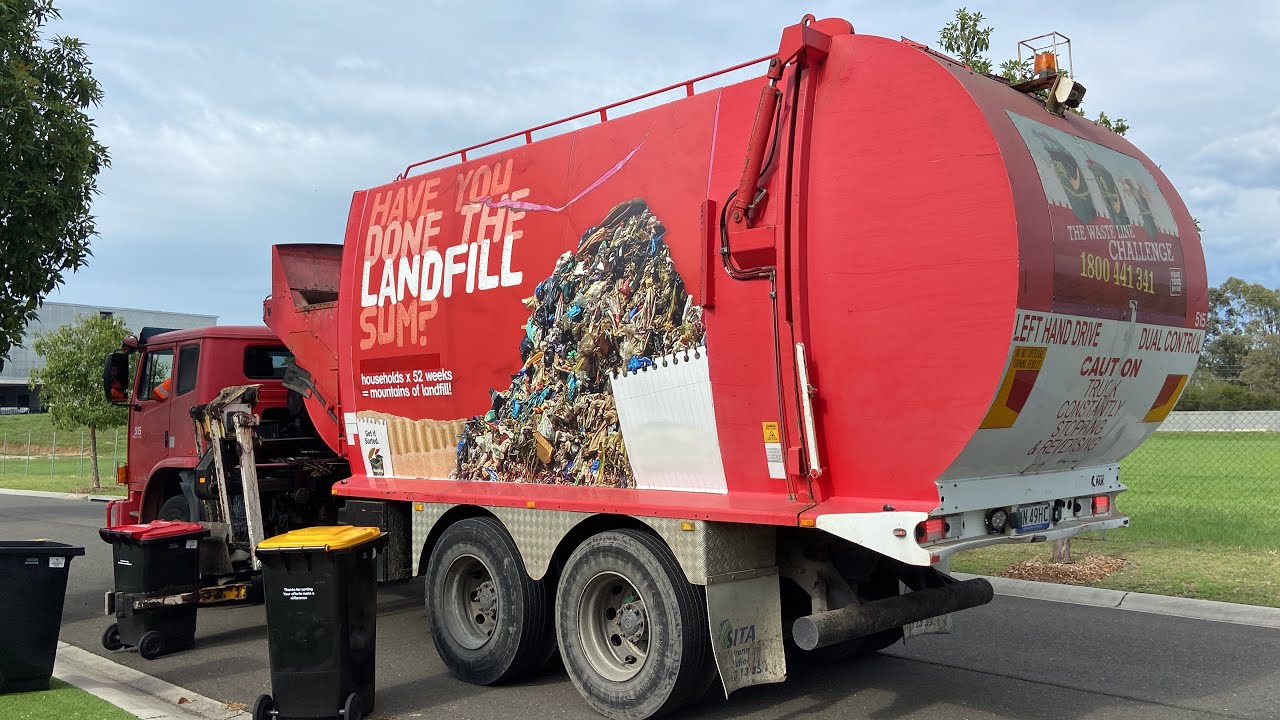 Penrith Garbage Truck 515 Ex Shoalhaven