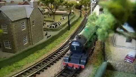 Minitrix N Gauge 4-6-2 LNER A3 #4472 