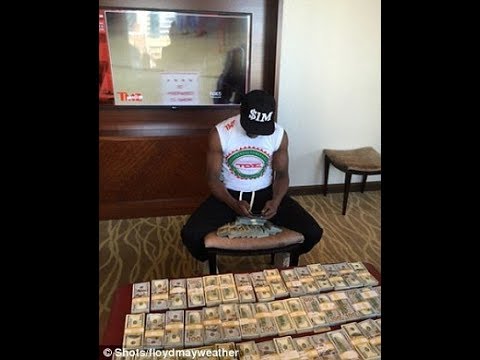 Floyd counting his money in louis vuitton｜TikTok Search