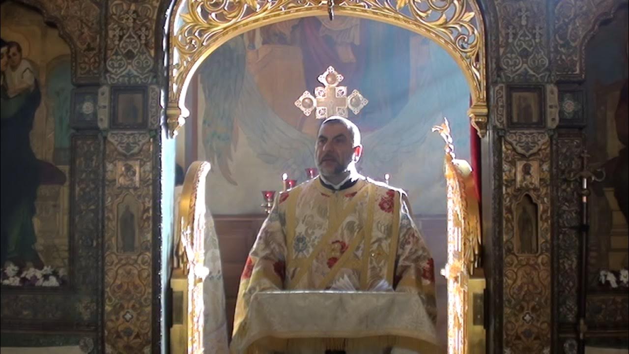 Кто изображен на фотографии священнослужители. Священник читает проповедь. Протоиерей зотик якимчук почислен за штат. Проповедь священника. Проповедь в неделю по богоявлении.