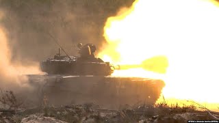 Ukrainian Crews Put Hundreds Of Captured Russian Tanks Into Action