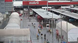 Rain eases in Bangkok but streets remain flooded in parts of the city