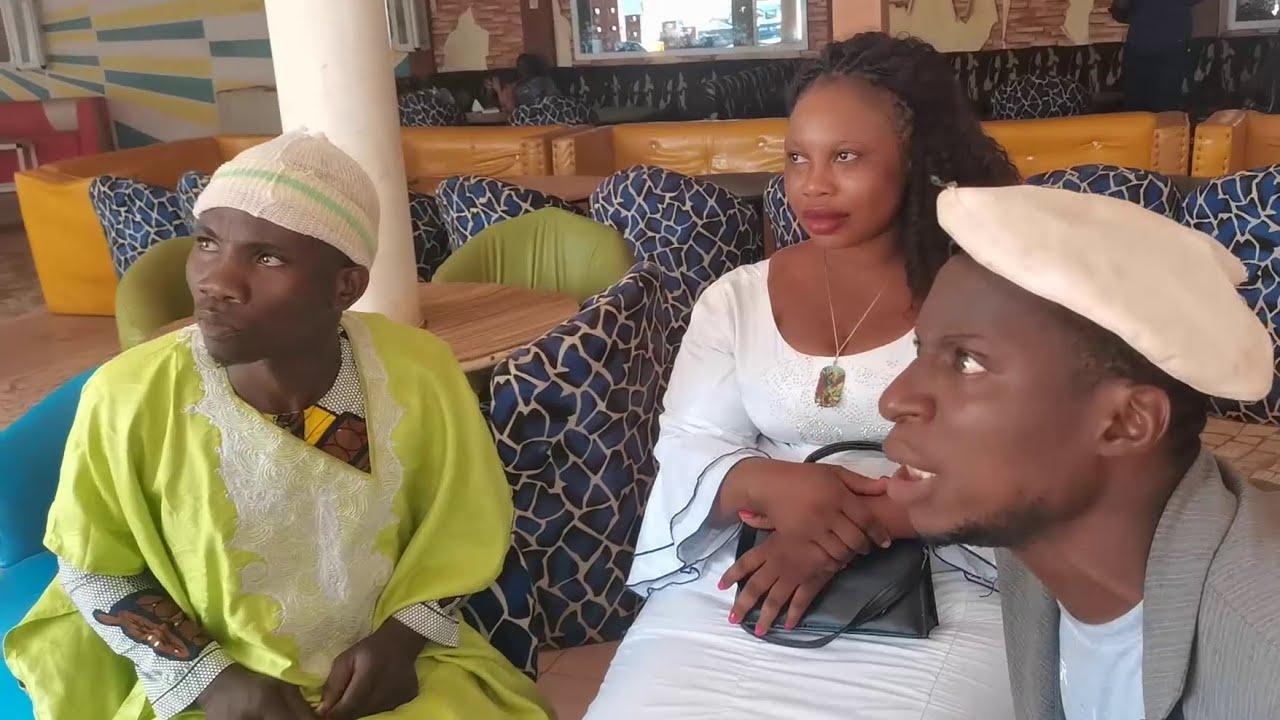 UNE FEMME POUR DEUX HOMMES !