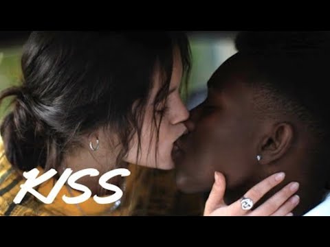 Jenna Ortega Kisses Quinton | Vada Kissing Scene | The Fallout | Full Scene HD