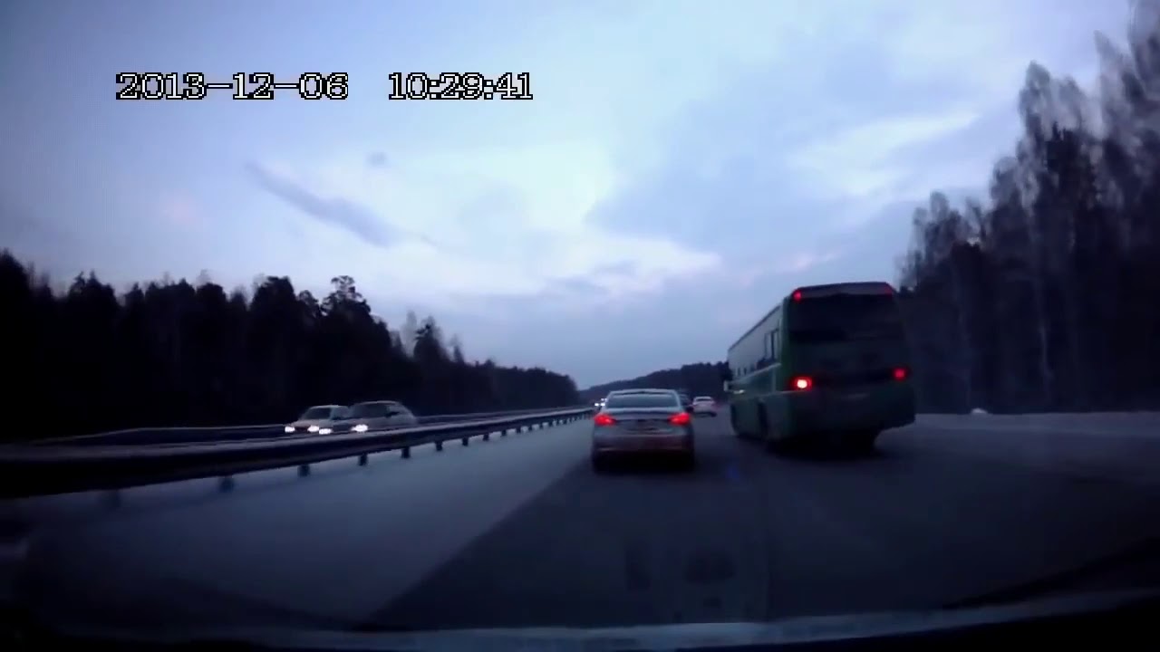 Шум трассы в машине