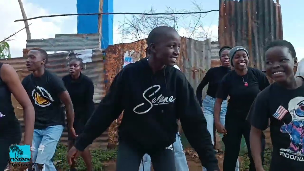 ⁣Wonder Dance Challenge by Mercy Chimwo.