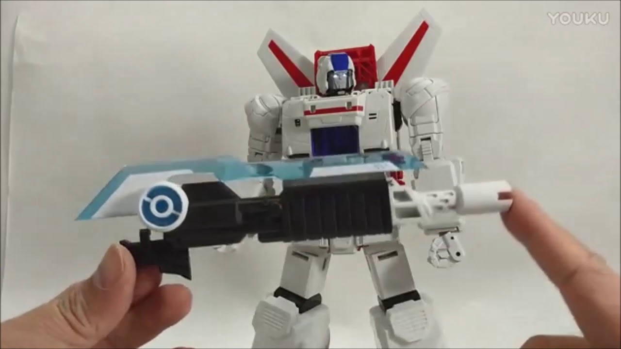 X2Toys XT010 Sky Crusher