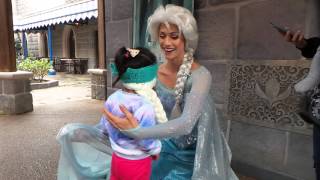 ELSA & ANNA @ HONG KONG DISNEYLAND