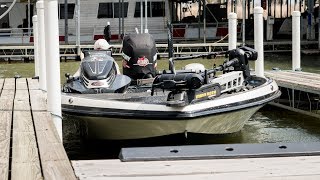 Boating Basics 101 - Docking A Boat