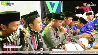 Gus azmi tertawa