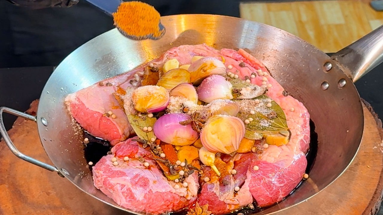 এই মাংসটা শুধু ফাইভ স্টার হোটেলের বুকে পাওয়া যায় কিন্তু চাইলে বাসায় তৈরি করা সম্ভব