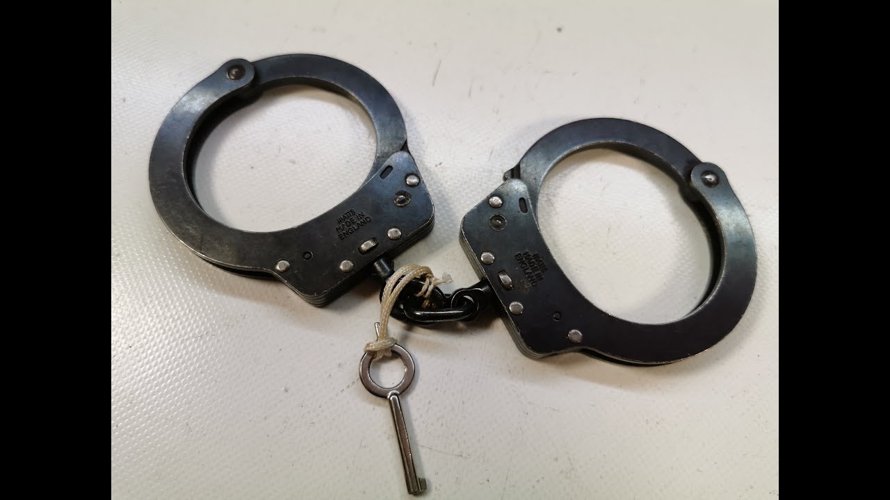 Hiatt 2015 Handcuffs UK England Handschellen Menottes Esposa Pouta