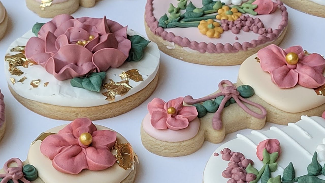 Royal Icing Consistencies and storage for Royal Icing Decorated Sugar Cookies