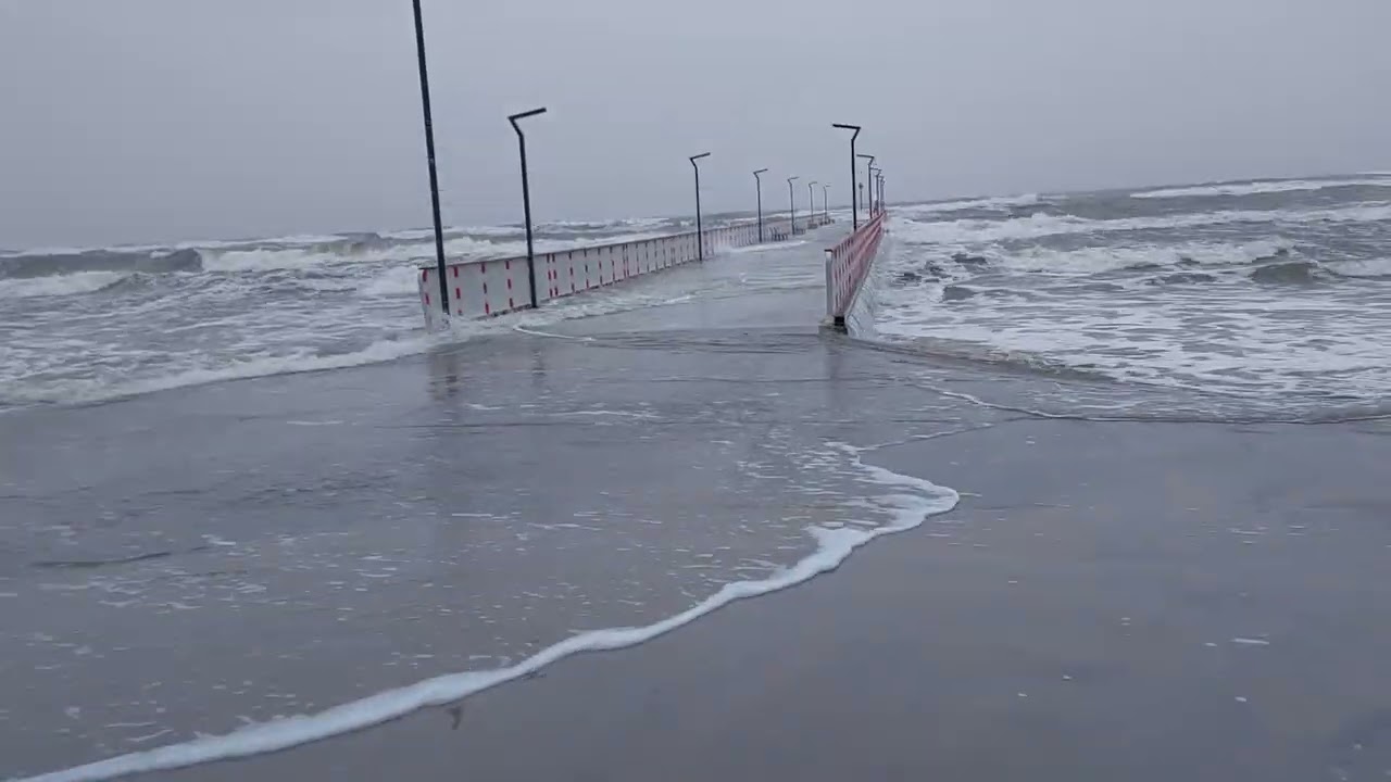 Sztorm na Bałtyku 11.01.2025 Niechorze,Pogorzelica
