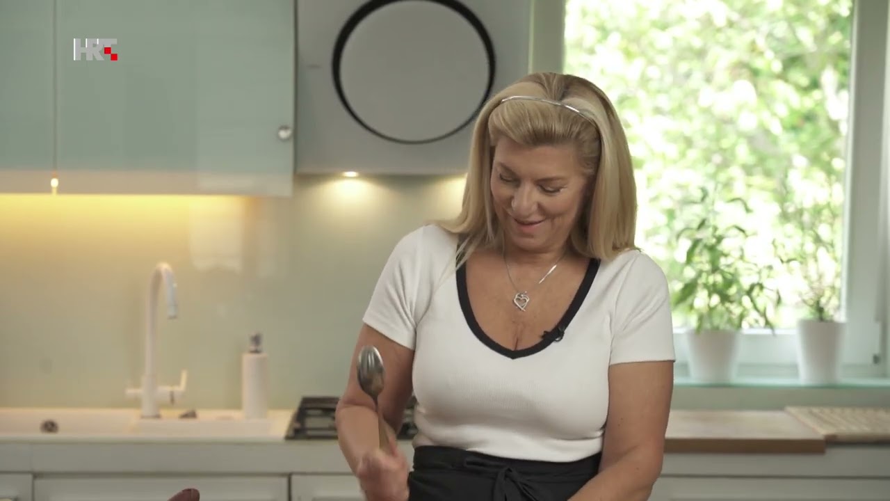 U kuhinji kod Suzy: Zapečene paprike i patlidžani | Kod nas doma | HRT