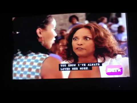 tyler-perry's-madea's-family-reunion---the-2-black-women's-are-fight