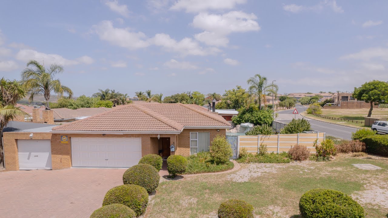 Spacious 4-Bedroom Home Brackenfell