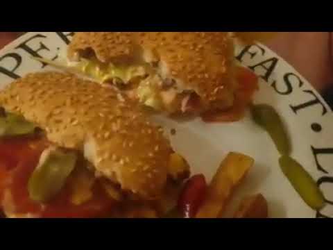 I craved for A AMERICAN HOME MADE BURGER midnight snacks yummy 💕💕🤗🥰