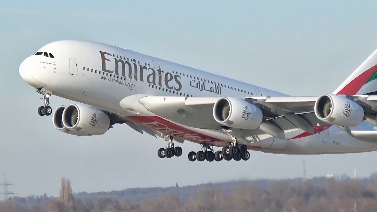 Flugzeug Start A380 Flughafen Dusseldorf Youtube