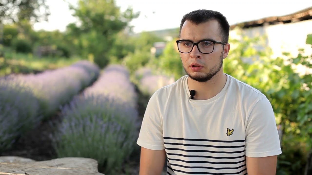 Afacere cu plante medicinale cu ajutorul grantului de la ODIMM - YouTube