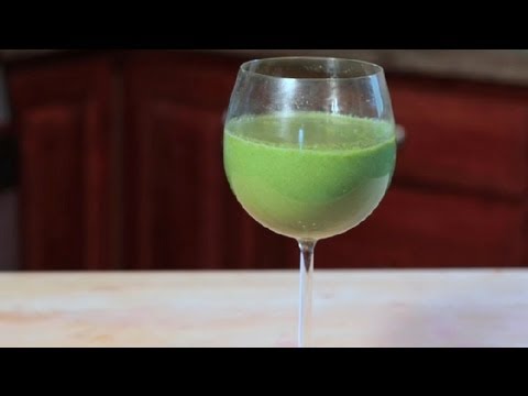 how-to-make-a-clementine-apple-&-grape-smoothie-:-recipes-for-smoothies