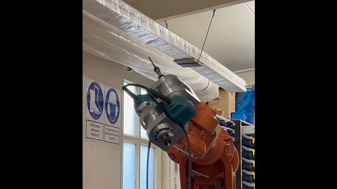 ABB Robot Tool Change & TCP Calibration | CNC Milling Demonstration