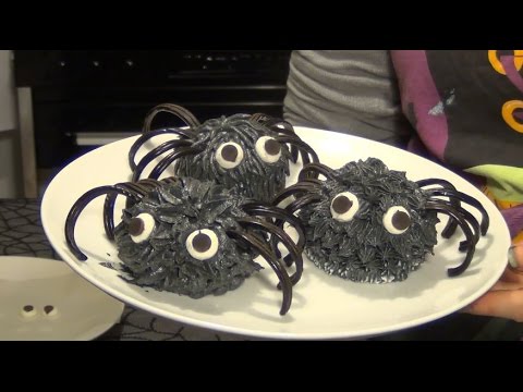 halloween cupcakes idea very easy cute black spiders