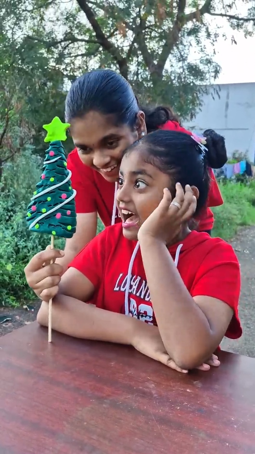 Sister Helped Me To Make Best CRISTMAS tree ??Tom\u0026Jerry ♥️DiyaIshwarya #shorts #viralvideo