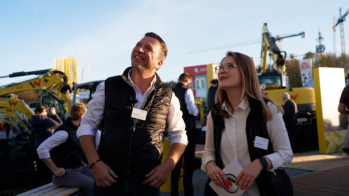 Bauma 2022 booth tour at Wacker Neuson with Anna u...