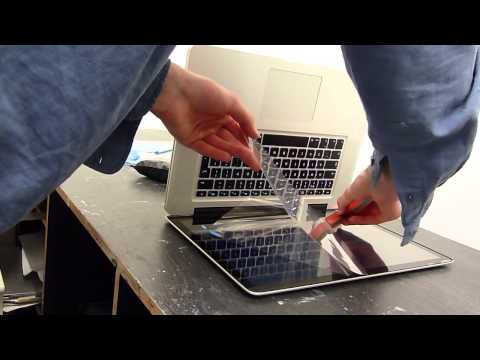Come applicare la copertura dello schermo antiriflesso per laptop