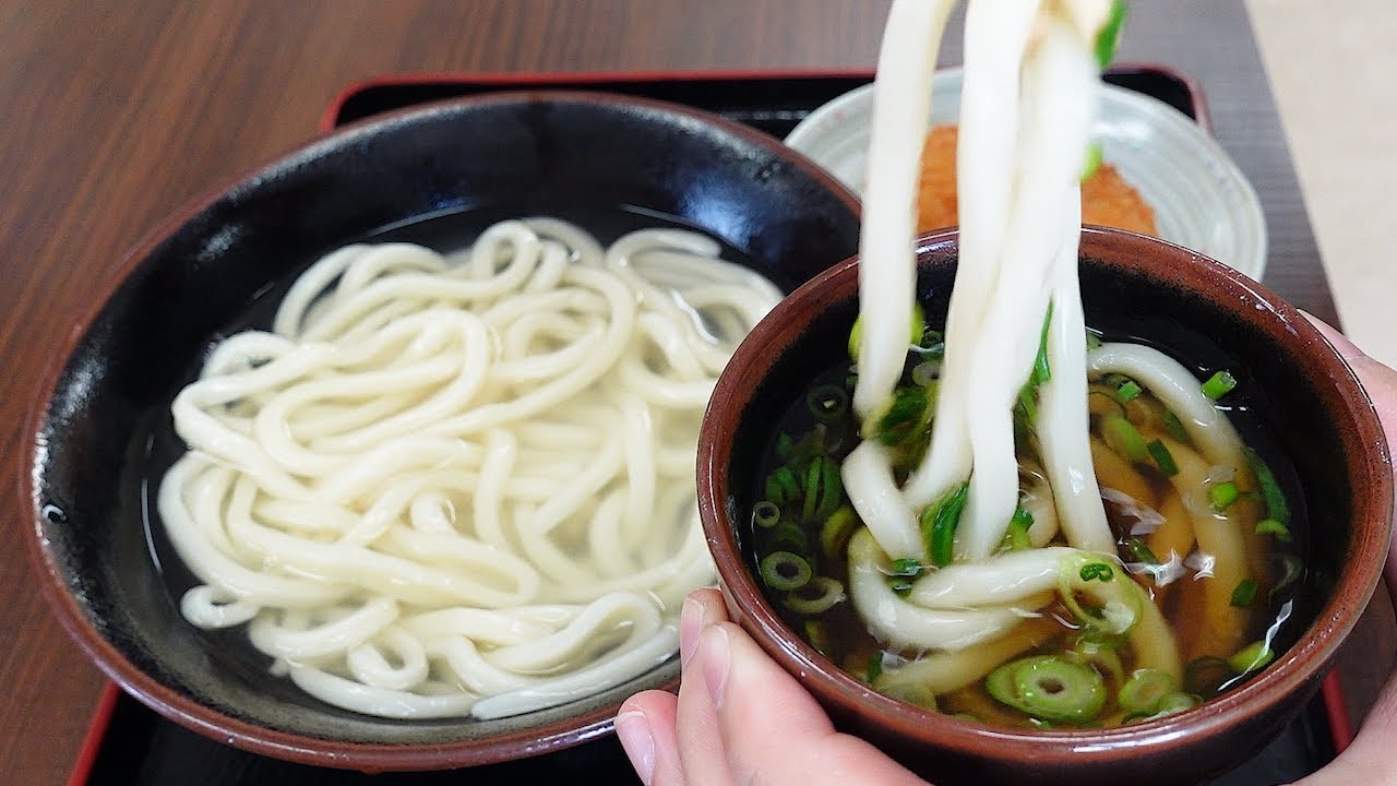 大きすぎる特大釜揚げうどんの名店 じゃんぼ 家族うどん 讃岐うどんの名店 じゃんぼうどん ぴえろ 香川県のおすすめ讃岐うどん Youtube