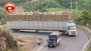 Heart-Stopping Hairpin Turn – Heavy Truck Carries a Massive Load Up a Dangerous Mountain Road