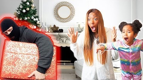 THE GRINCH Stole Our CHRISTMAS! I Christmas gift swap