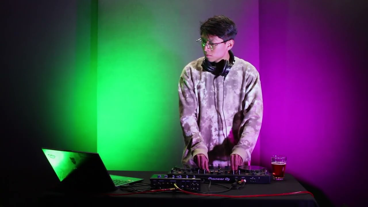 RAVE AT HOUSE - #basshouse  / #techhouse  house EH-ME!