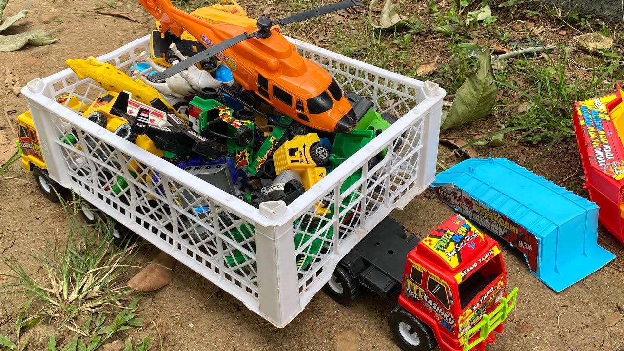 Truck Adventure: Finding Toys in the Yard