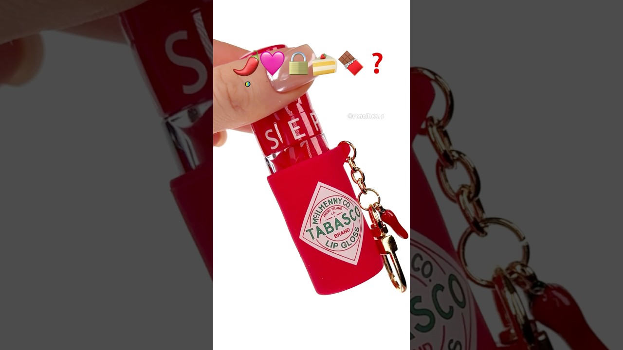 The emoji the makeup 😏 