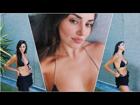 Hande Erçel In Bikini 👙 And Spending Time With Family || Gamze Erçel Mavi Erçel || Hande In Bikini 👙