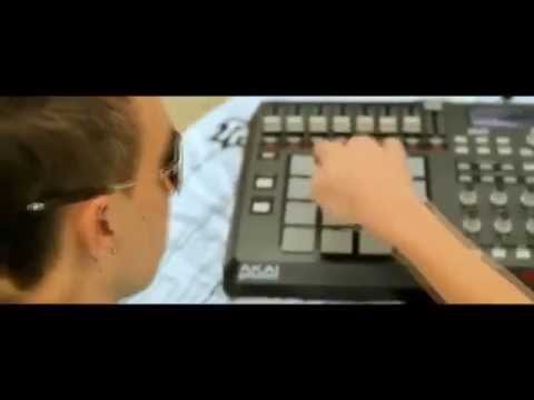 Menor do Chapa -  Eu sou Patrão No Funcionário [ DJ RD da NH ] ( CLIP OFICIAL HD )