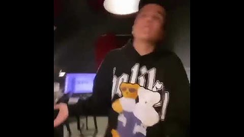 SLAVA MARLOW - Она тебя любит!!! Сниппет трека!!!