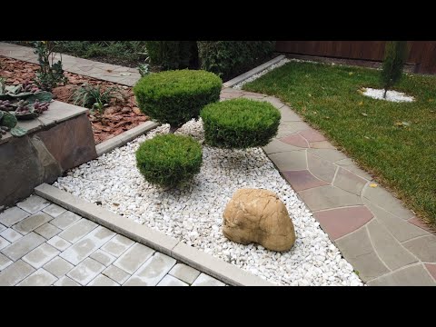Видео: Мраморная крошка в качестве мульчи: советы по использованию белой мраморной крошки в ландшафтном дизайне