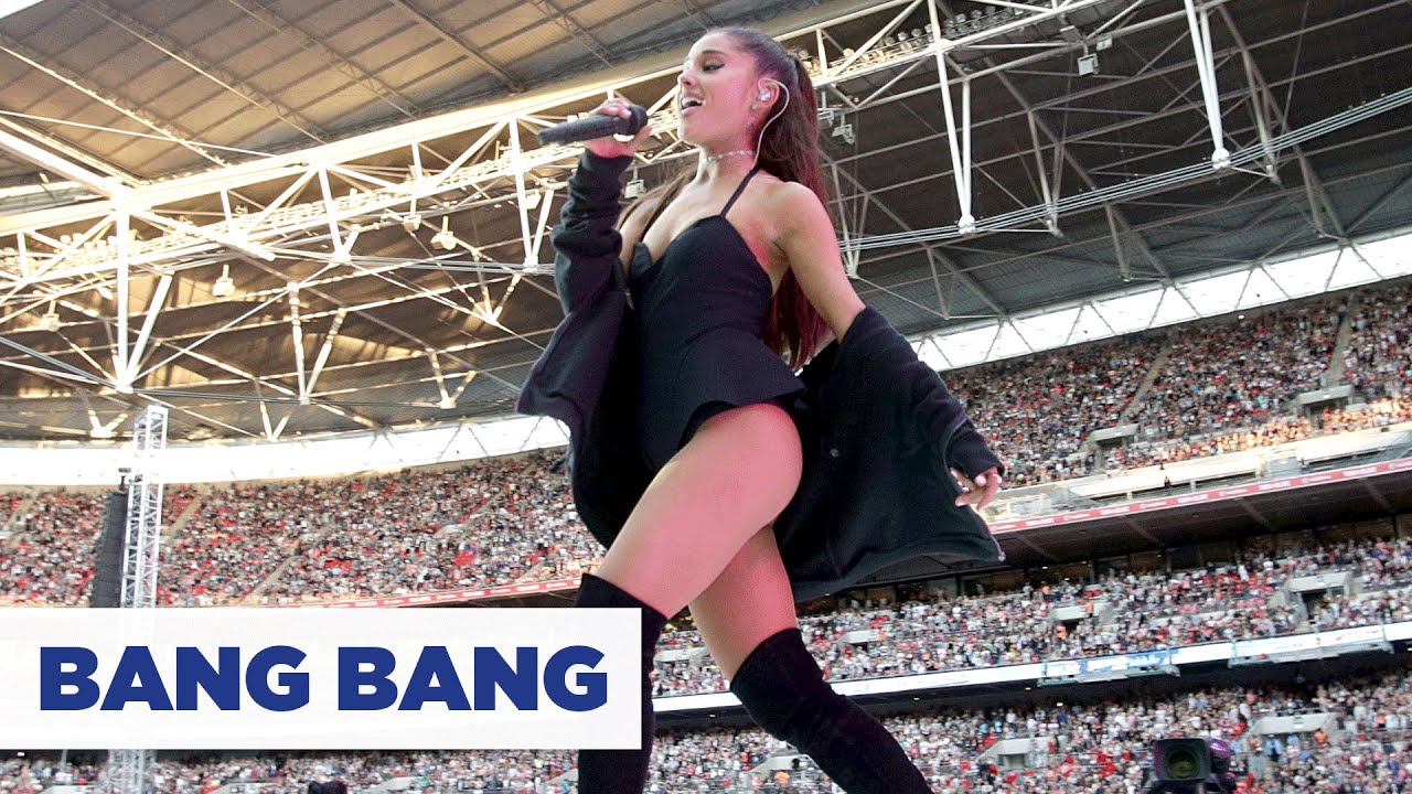 ARİANA GRANDE VE DANSÇILARINDAN MUHTEŞEM SAHNE PERFORMANSI