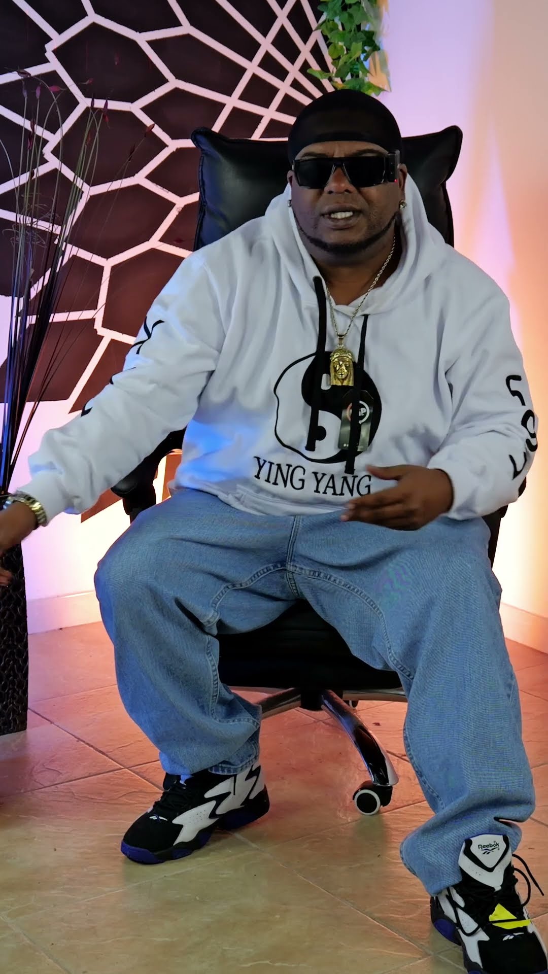 XXL 593 | Stories of Ecuadorian Hip Hop - Part 75 - YouTube
