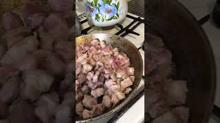 Варю гороховую кашу с мясной подливой #shortsvideo #shortsvideoеда #еда